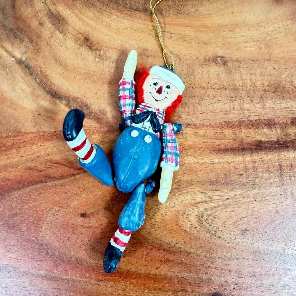Vintage 1998 S&S Raggedy Andy Jointed Resin Christmas Ornament Red Yarn Hair‎